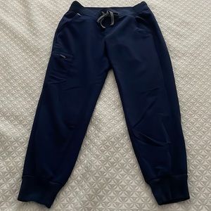 Figs scrubs small petite